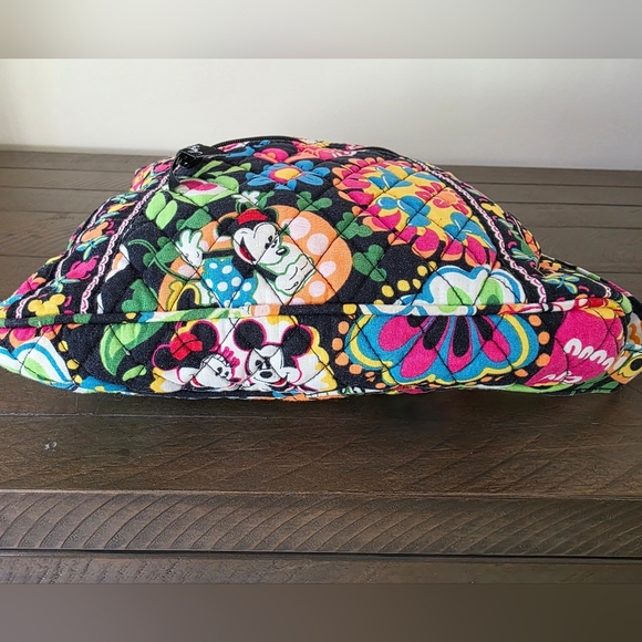 Retired Vera Bradley X Disney Mickey & Minnie Mouse Quilted Crossbody Bag - Picture 7 of 8